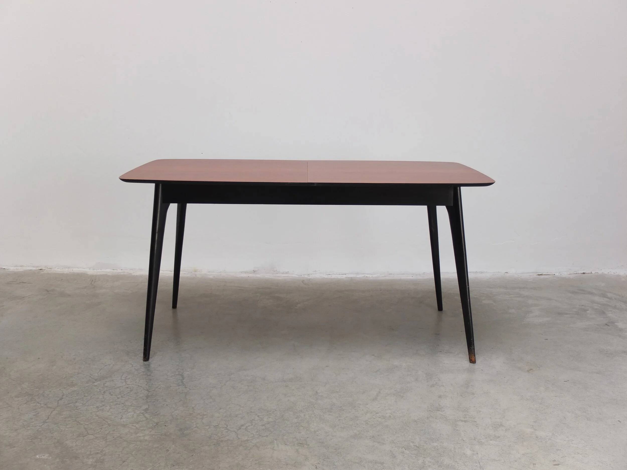 Table à manger extensible par Alfred Hendrickx pour Belform, années 1950.