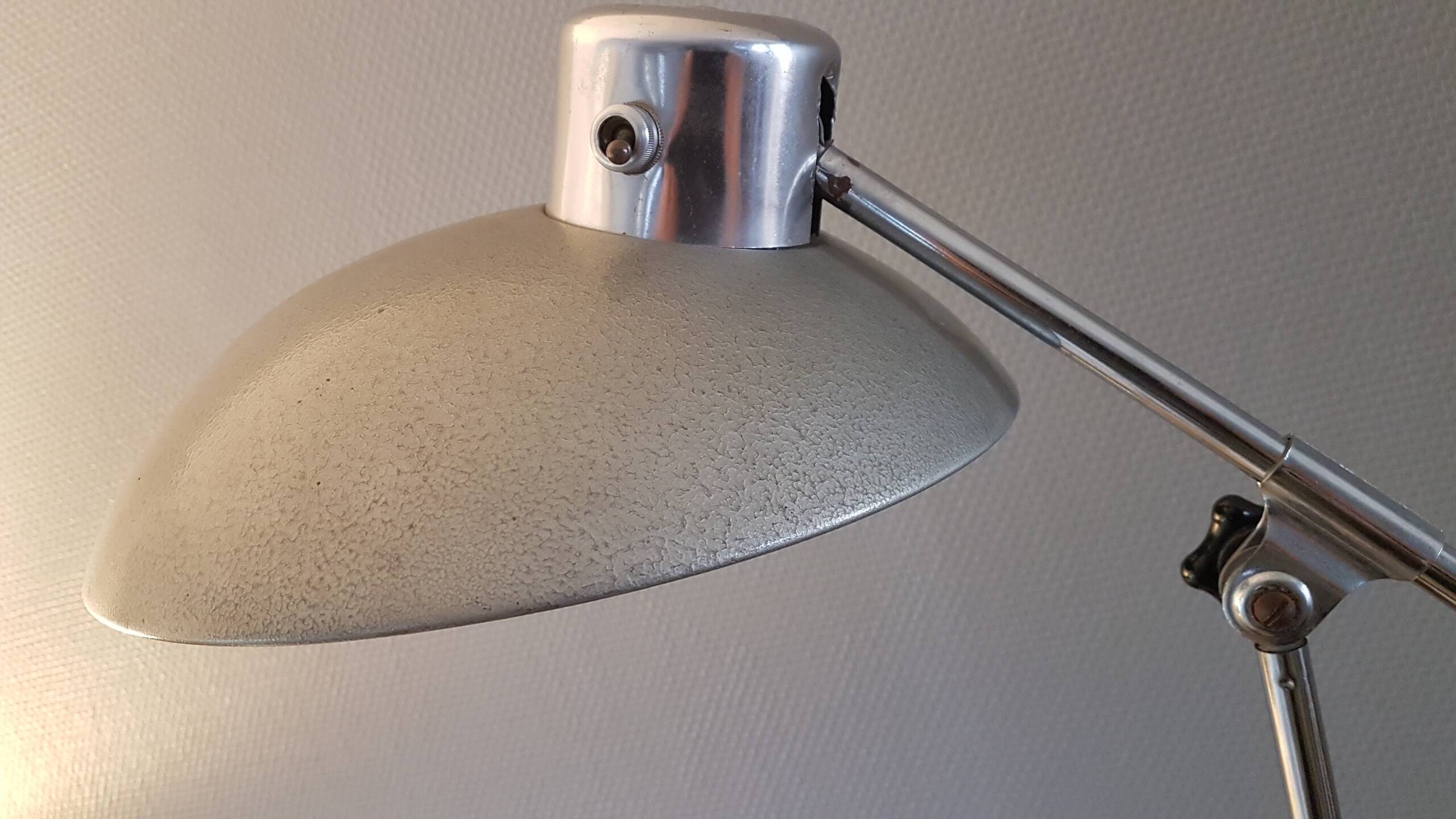 Old articulated lamp signed Ferdinand Solère