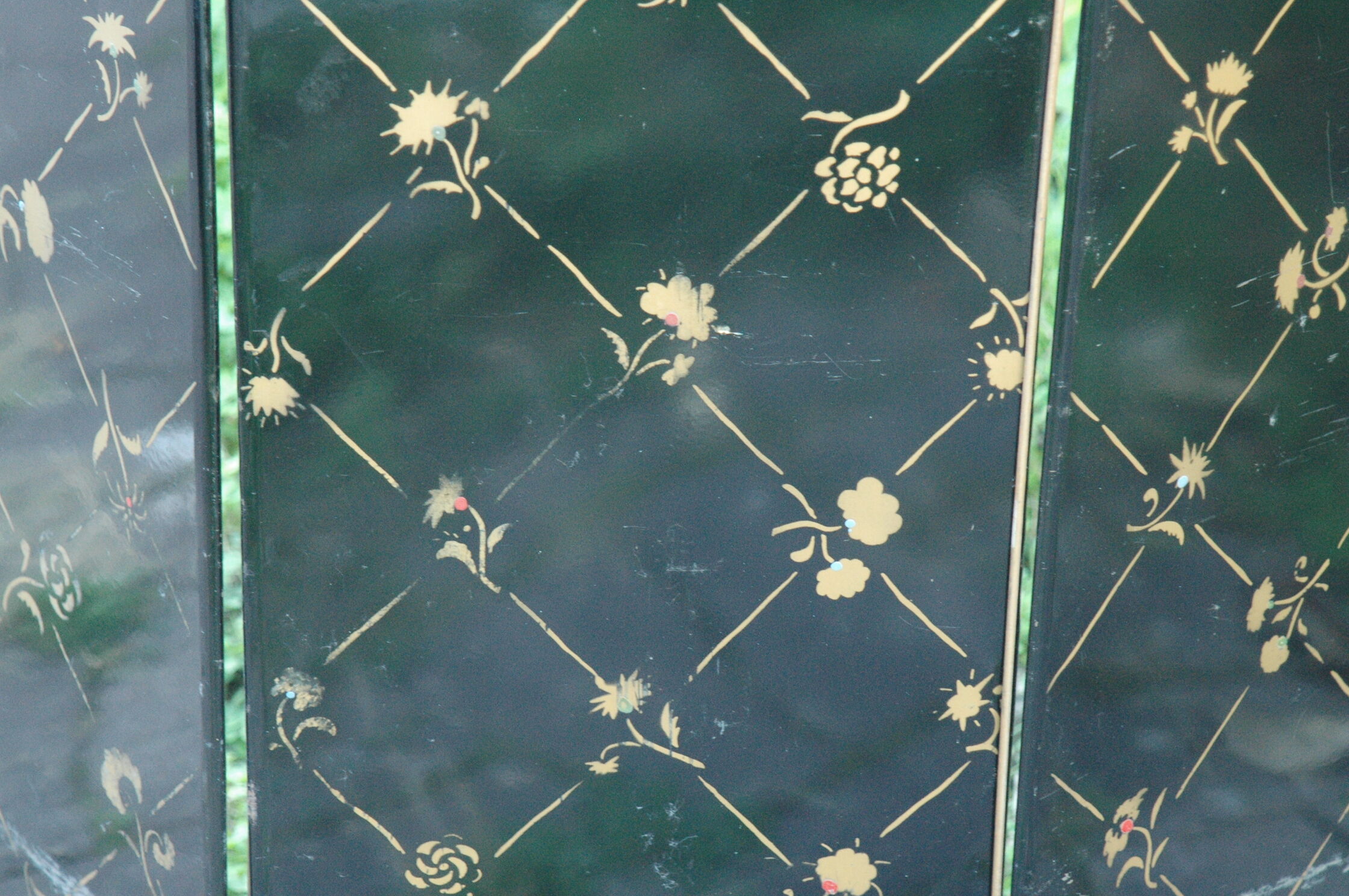 old fire screen in decoré steel 1900