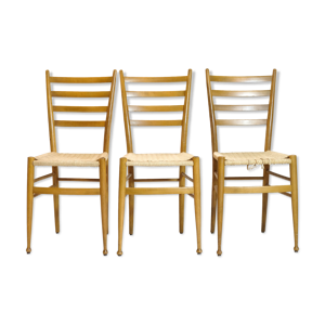 trio de chaises en bois