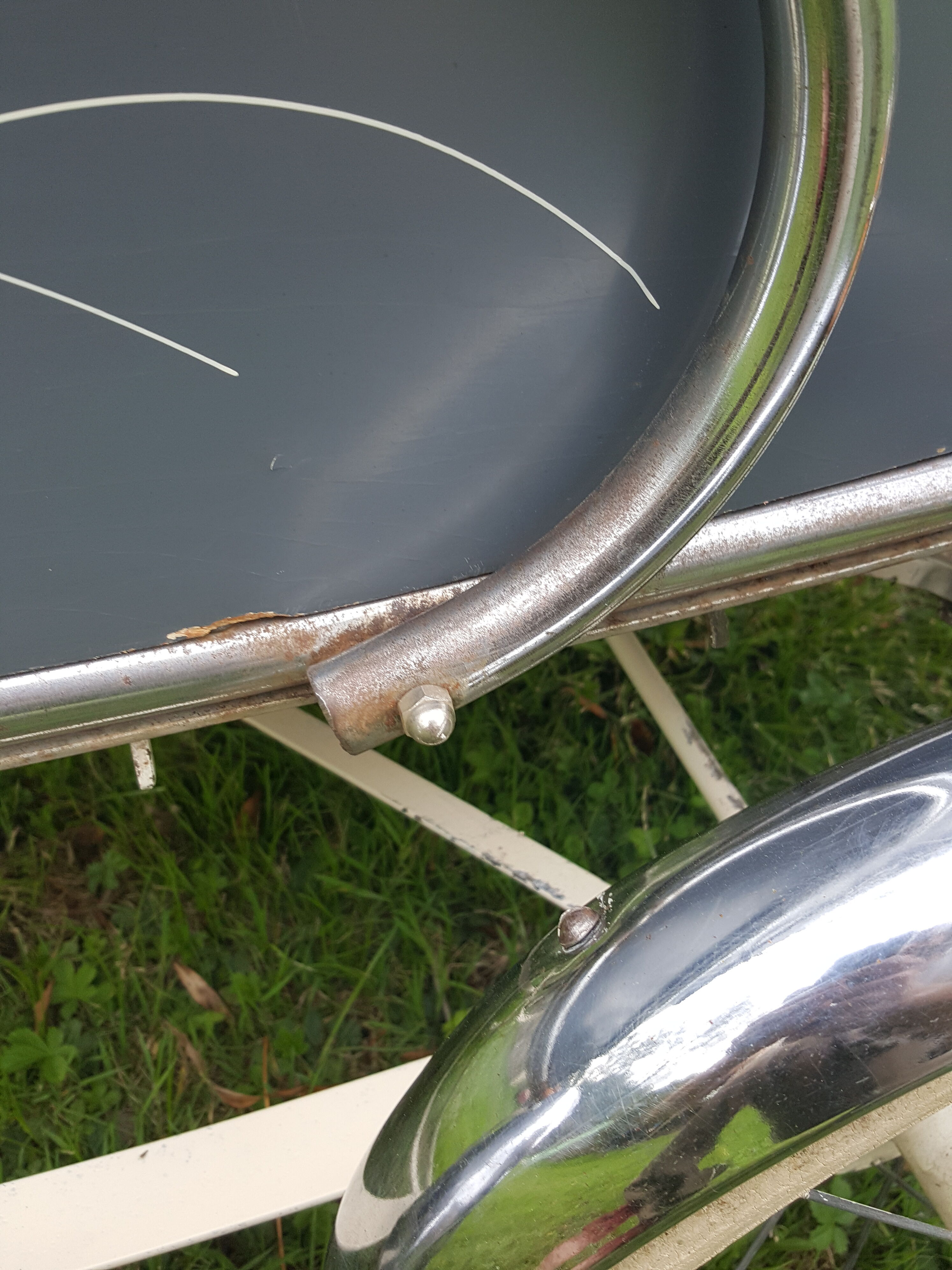 former 1950s pram that can be turned into a stroller