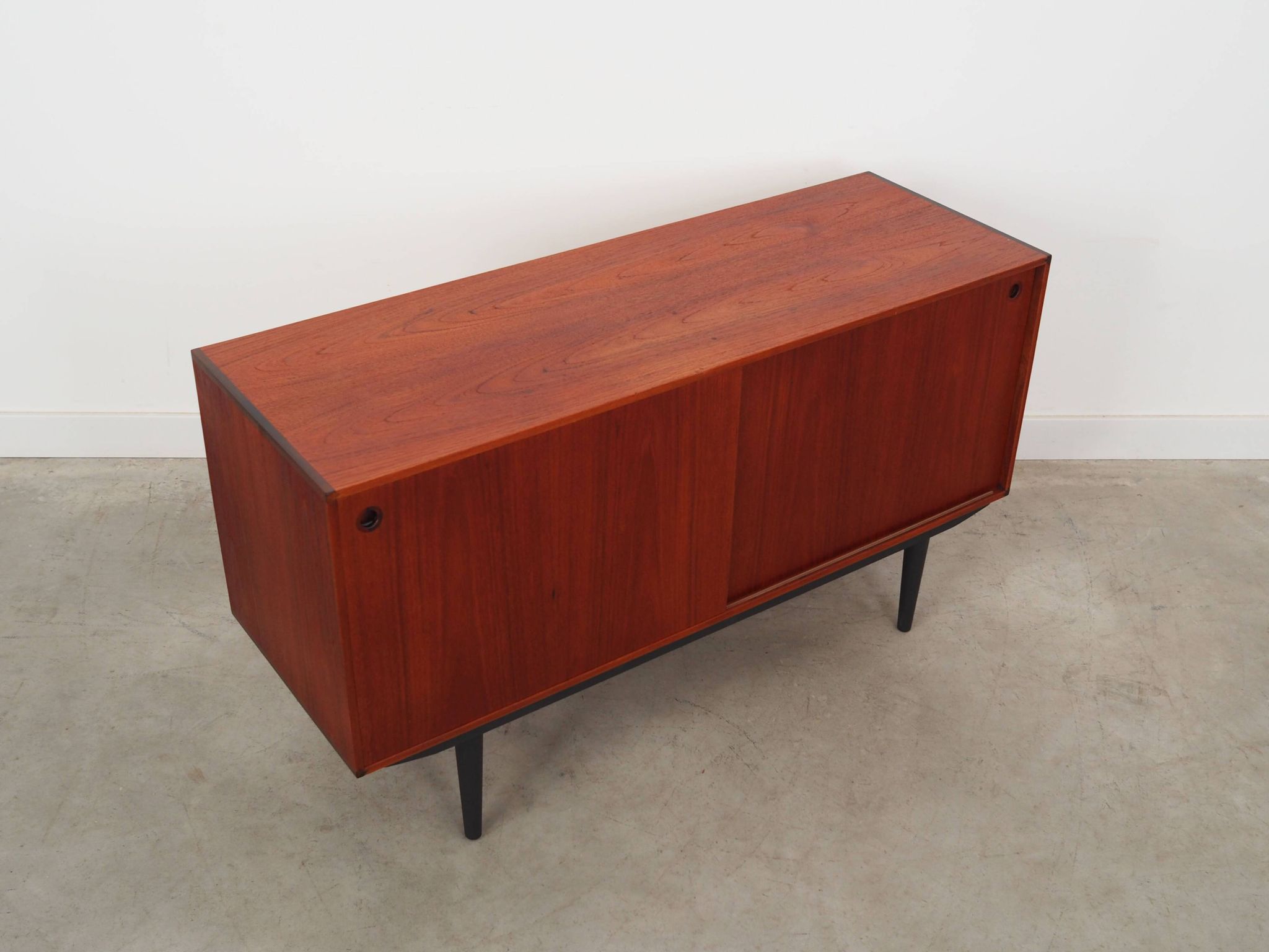 Meuble en teck, design danois, années 1960, production : Danemark