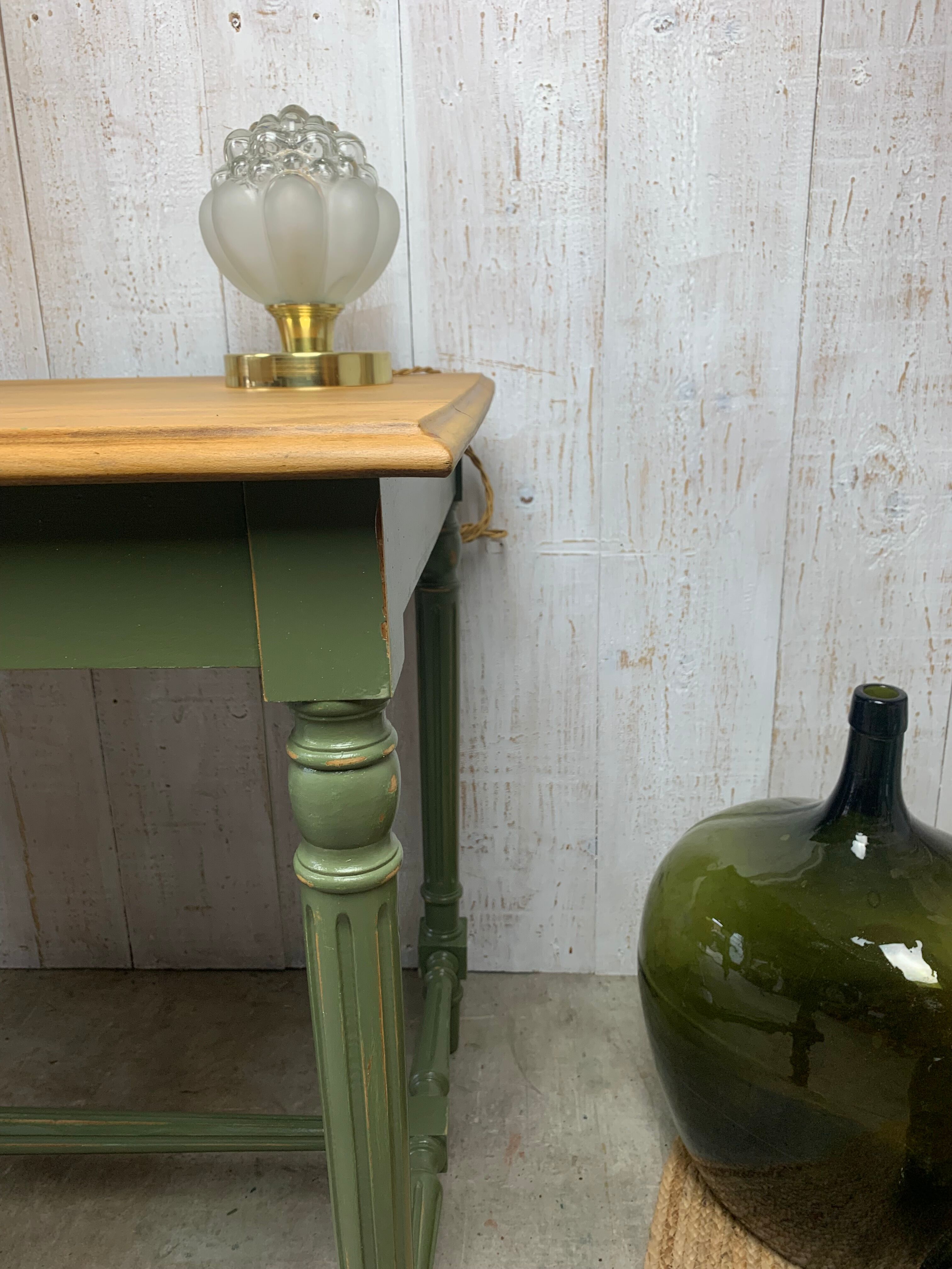 Shabby Office