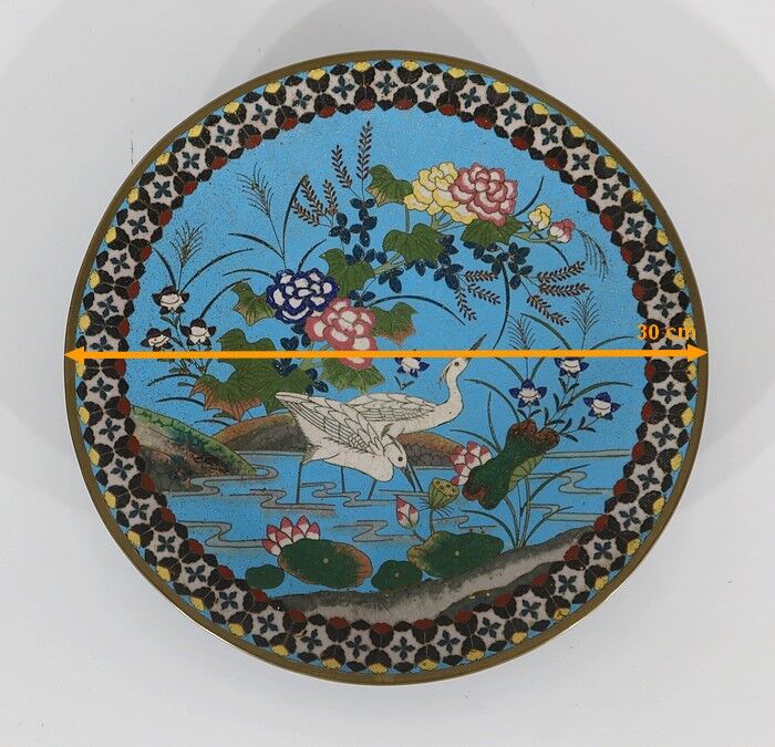 Pair of Round Bronze Dishes and Cloisonné Enamels, Meiji era, Japan – Late nineteenth