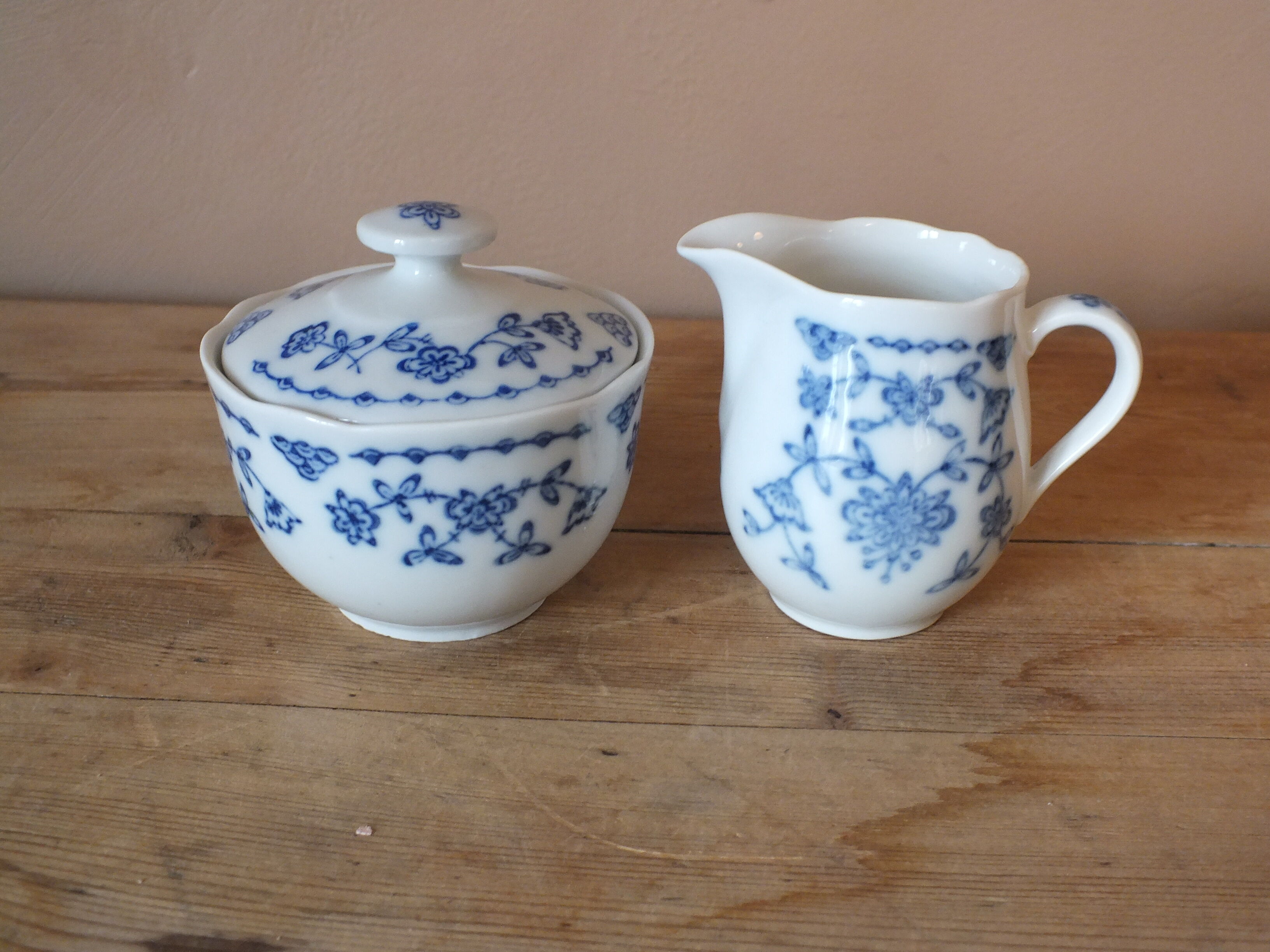 Meissen Koblat-blau porcelain coffee service - crossed swords