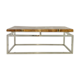 Pretty coffee table in an eglomized glass