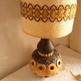 Openwork ceramic table lamp