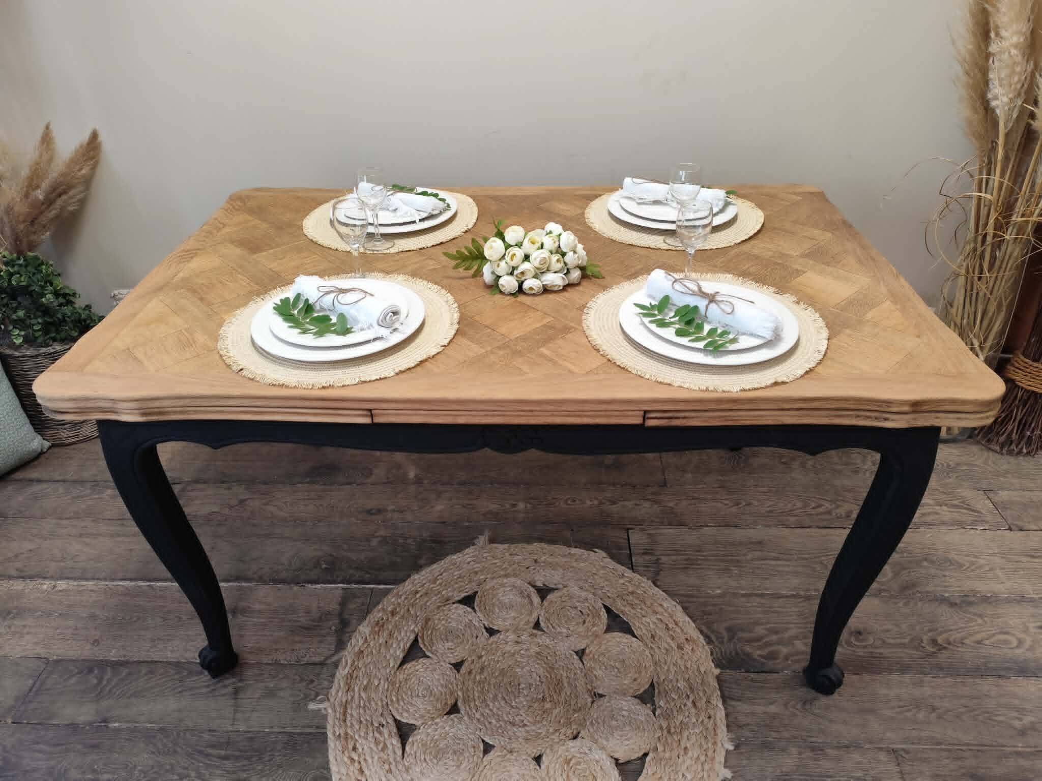 Table style regence en chene massif