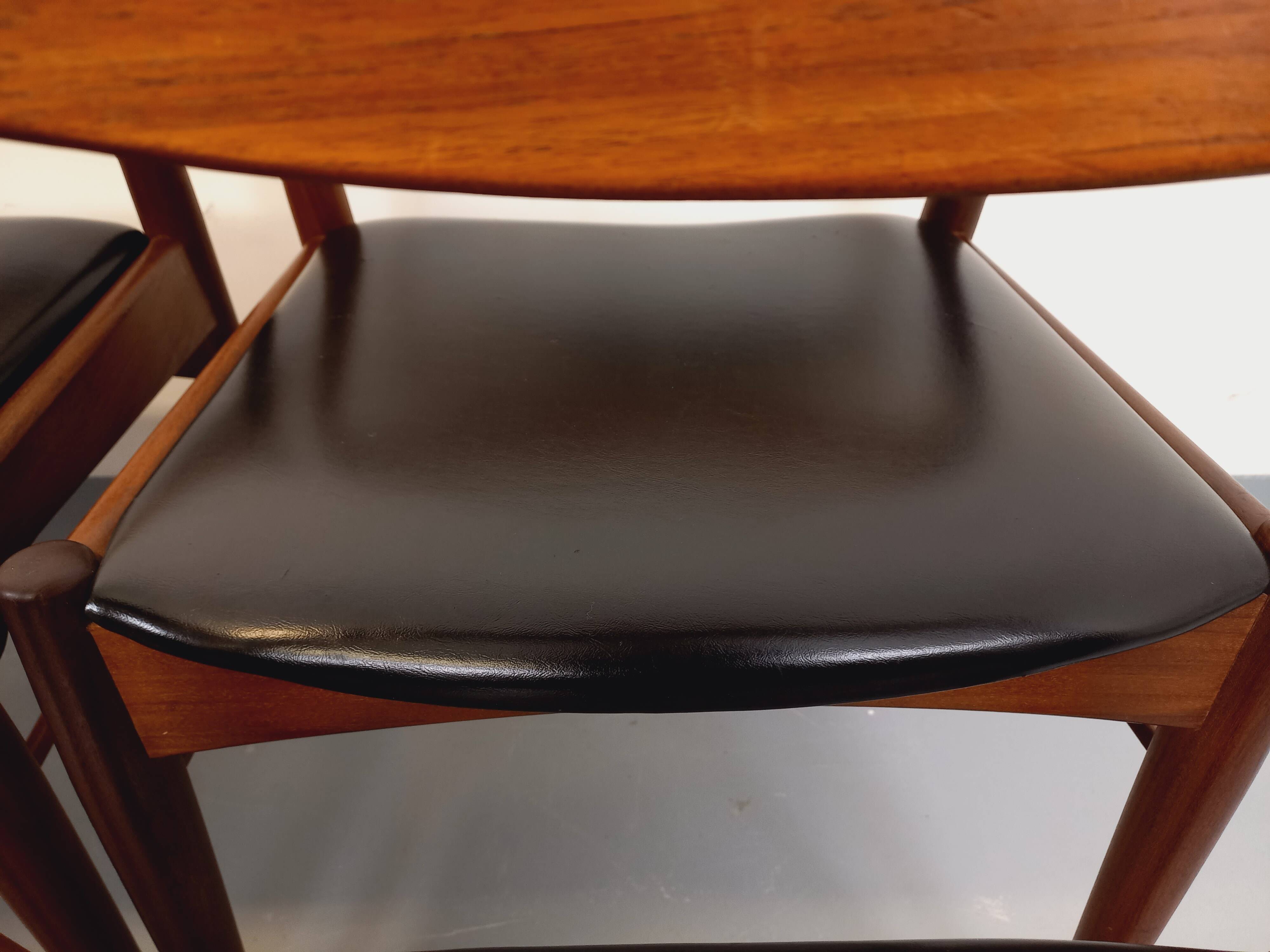 6 vintage Danish Scandinavian chairs by Aerthoj Jensen & Molholm in teak.
