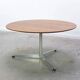 Circular coffee table in oak by Arne Jacobsen for Fritz Hansen, 1960s