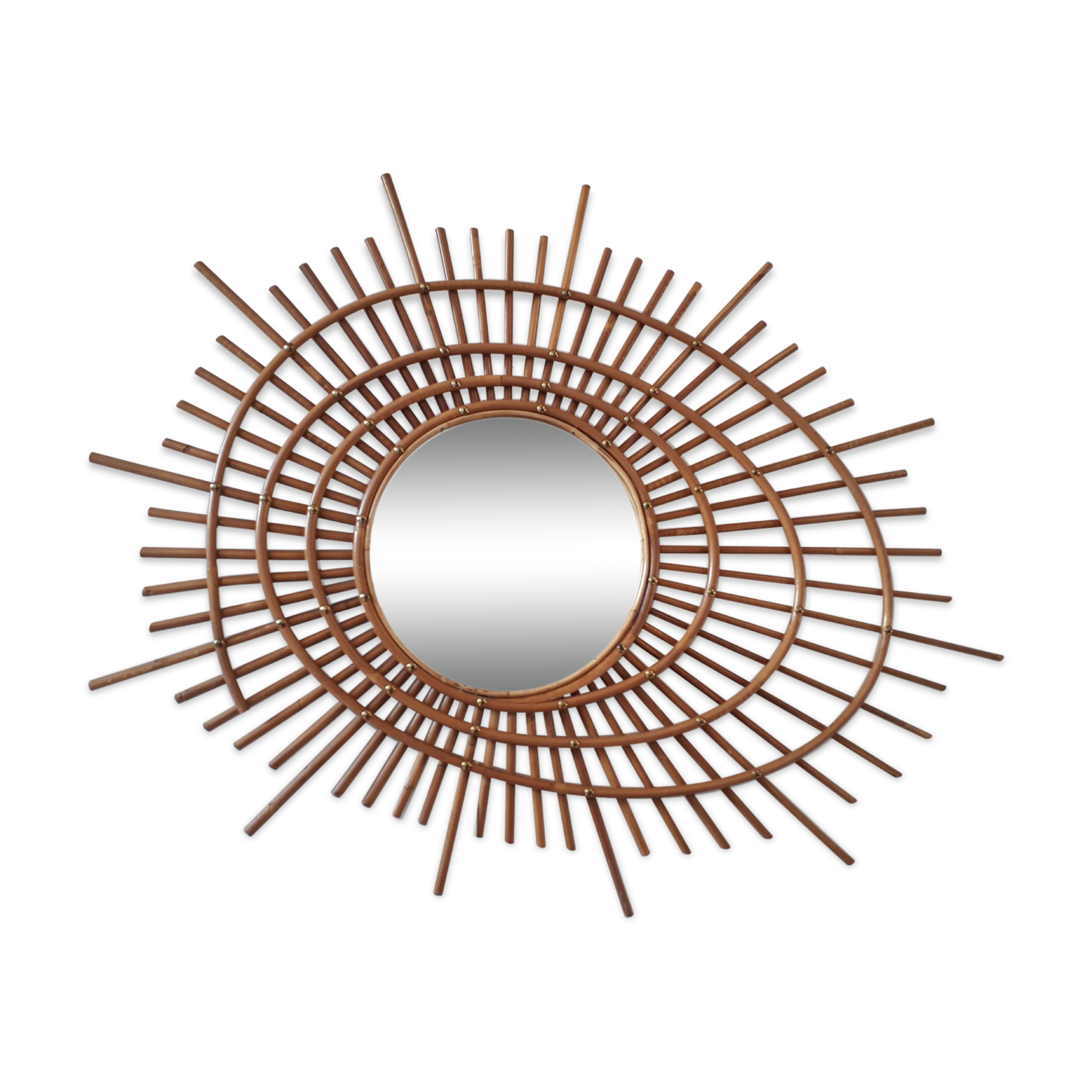 Mirror comet in rattan