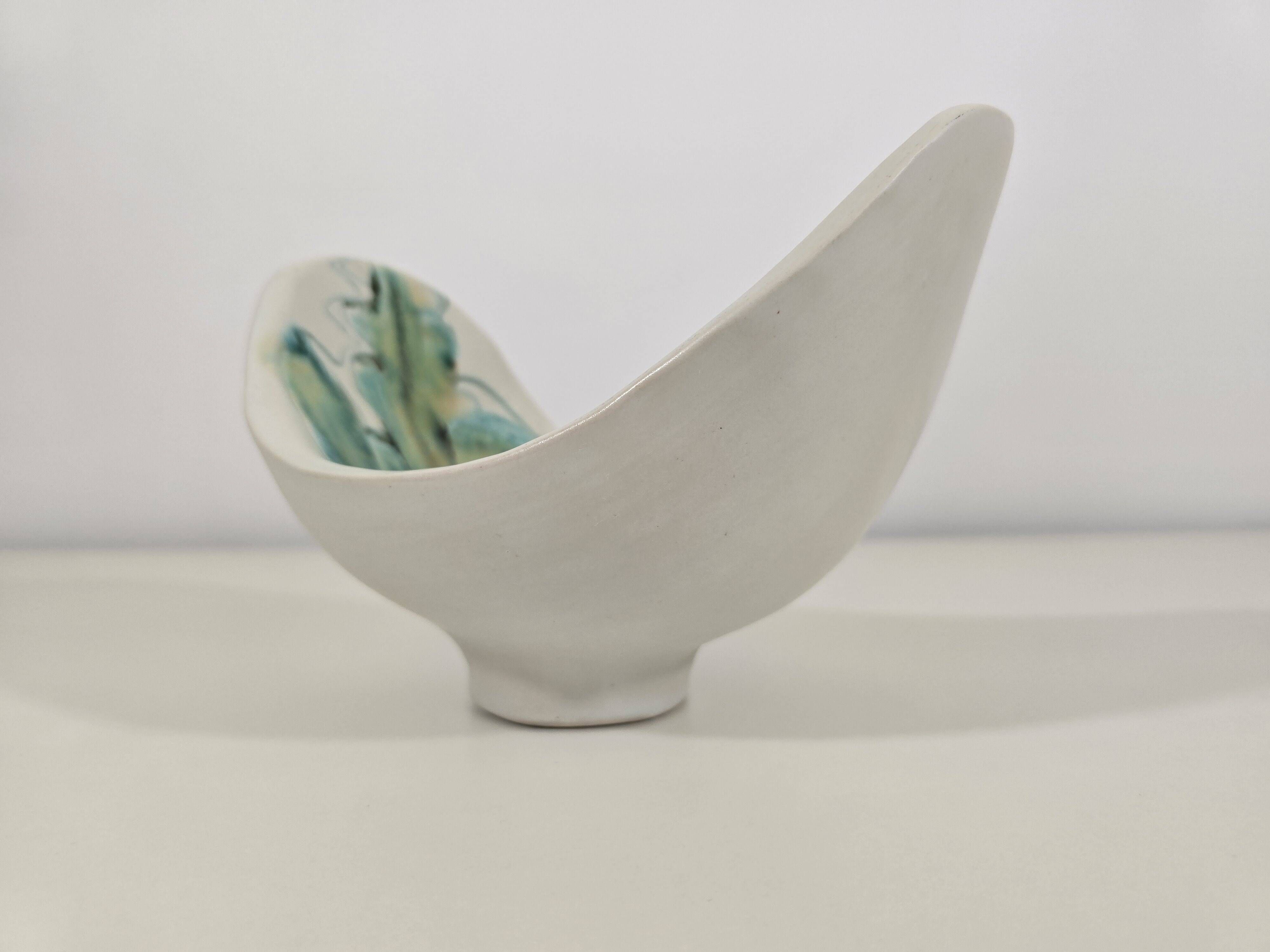 Sculptural ceramic bowl signed by Robert Bonfil, France, 1950s.