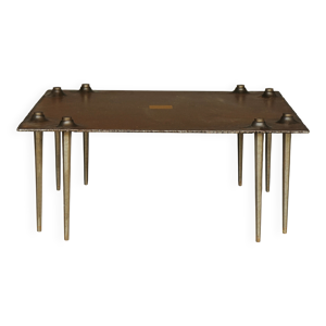 Table basse brutaliste