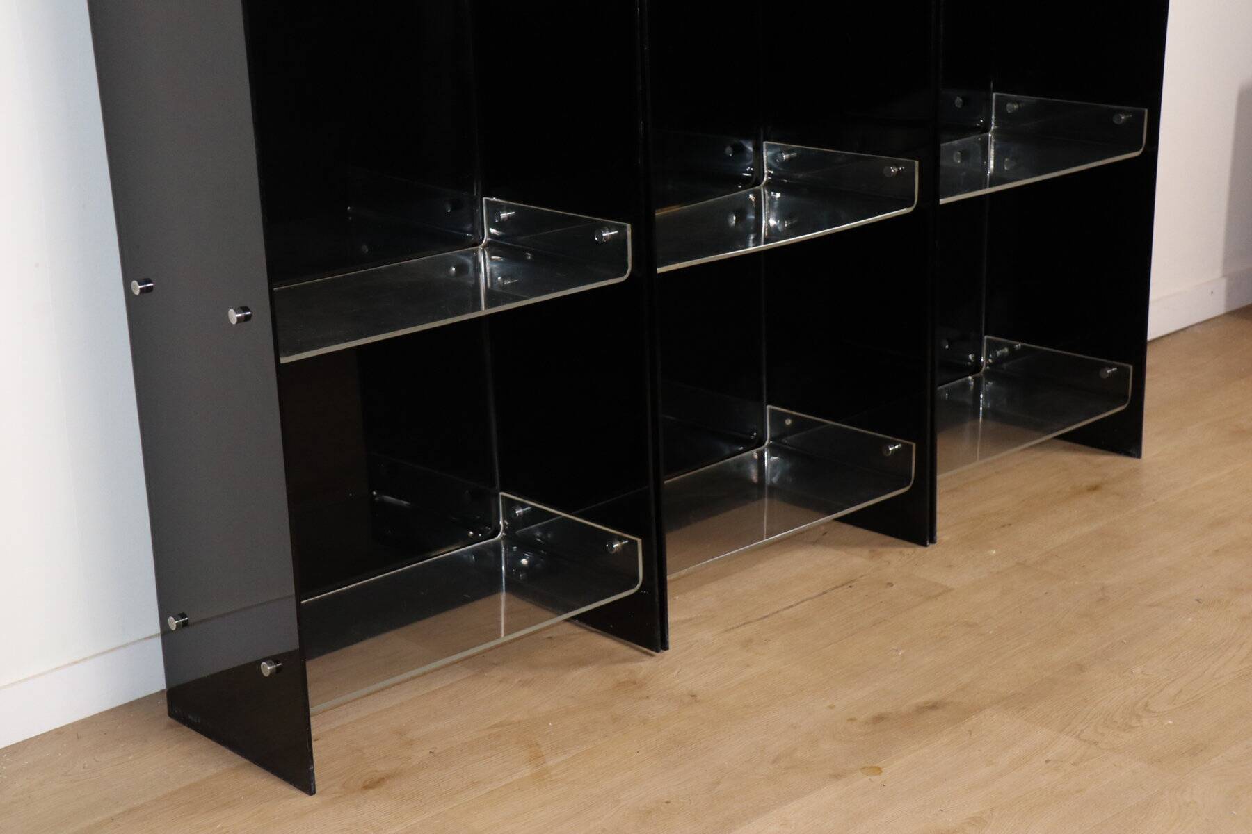 Vintage Space Age bookshelf in black and clear plexiglass – 1970