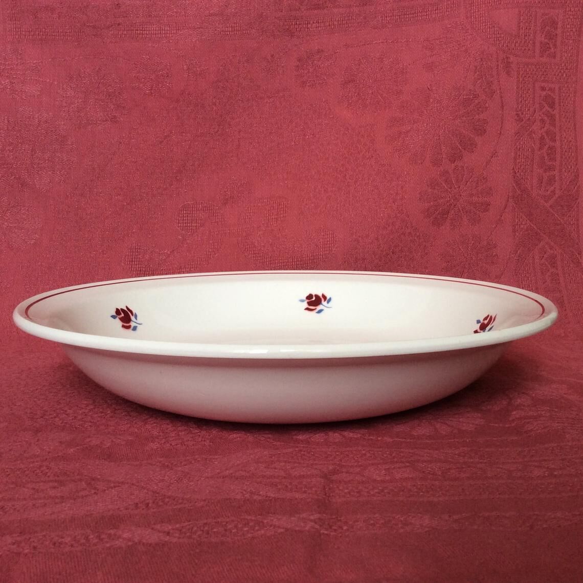 Rosette ceramic round dish