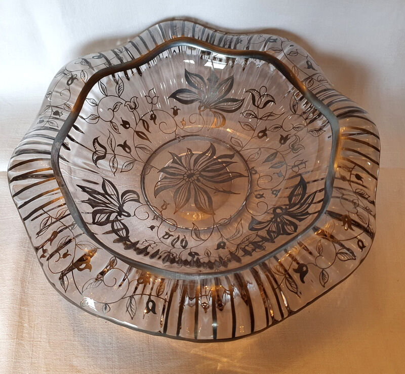 Art deco crystal cut signed P.Davesn