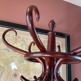 Coat rack on curved wooden stand, Baumann or Thonet style parrot