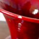 Vase en barbotine rouge
