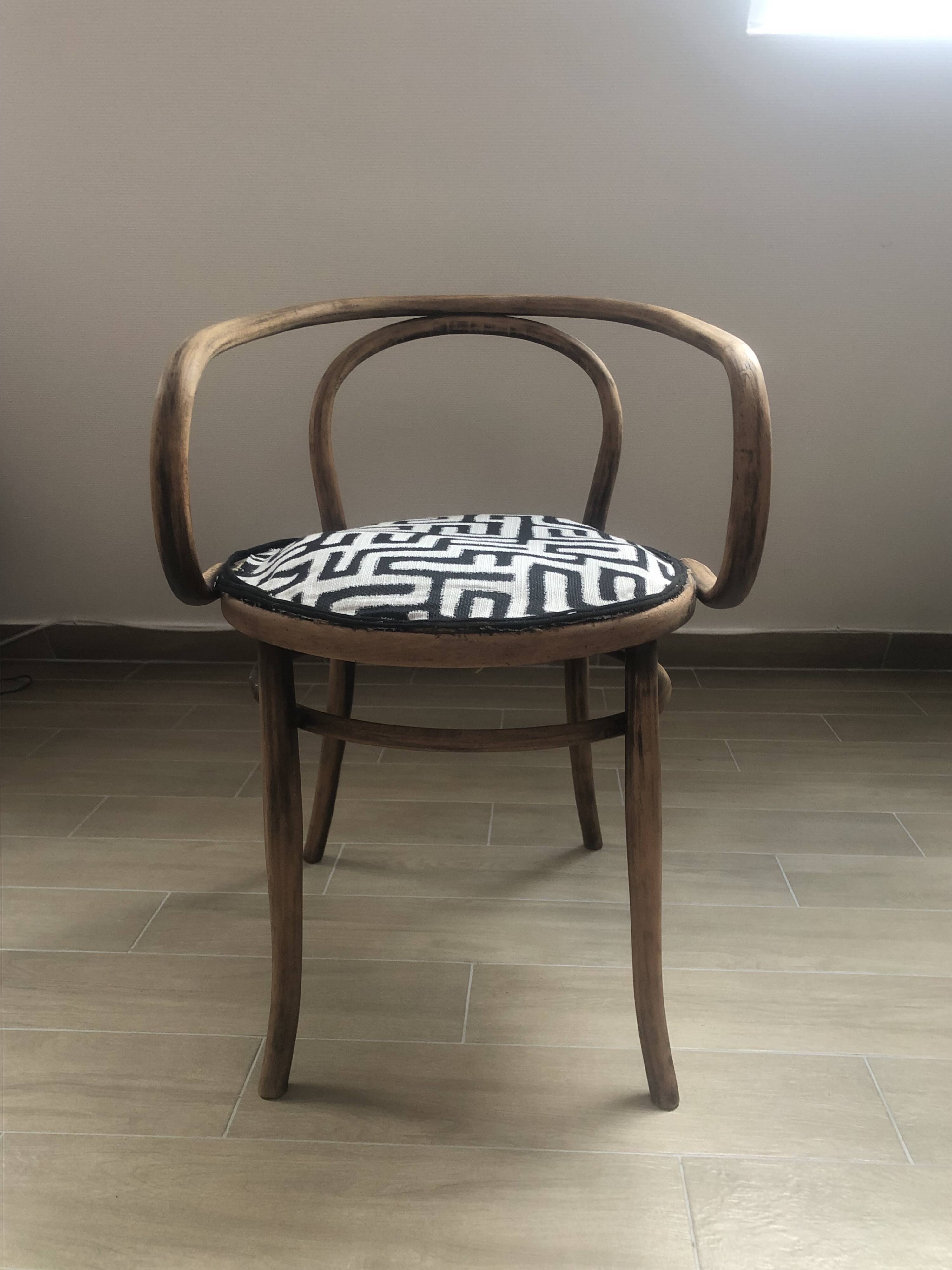 Fauteuil Thonet modèle Le Corbusier