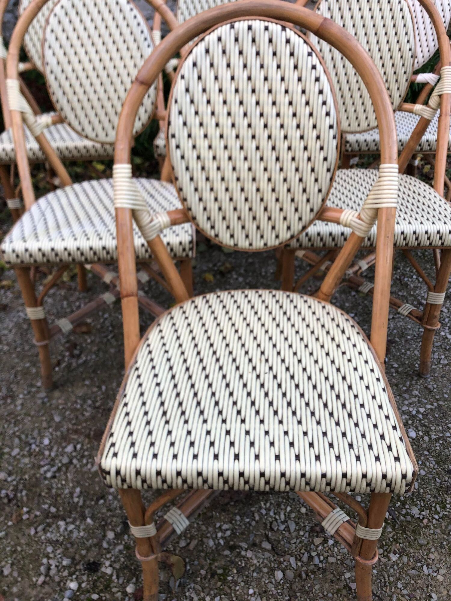 Set of 8 terrace chairs "bistro" in natural rattan beige braiding.