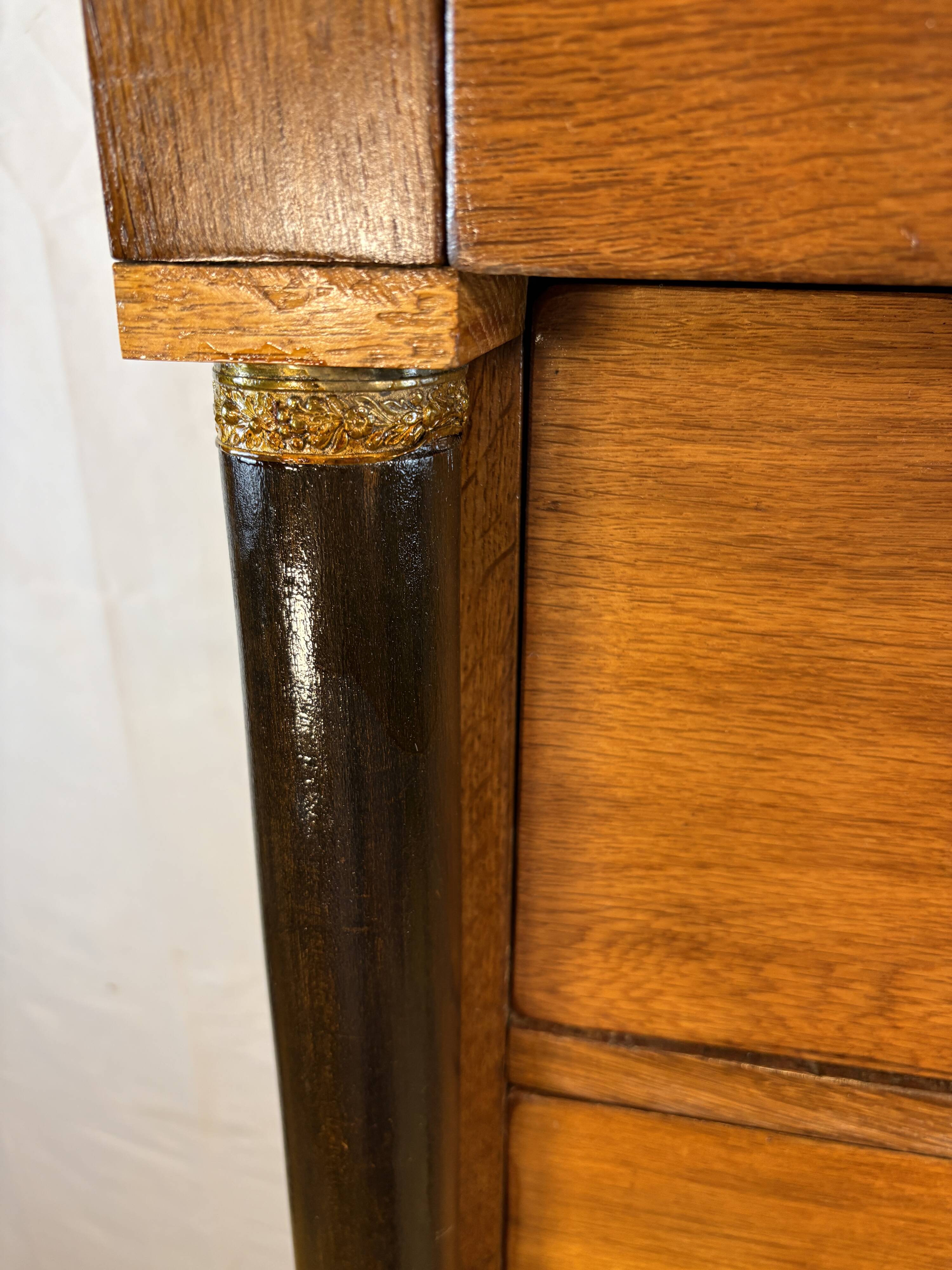 Chiffonier en chêne néerlandais antique Empire vers 1820