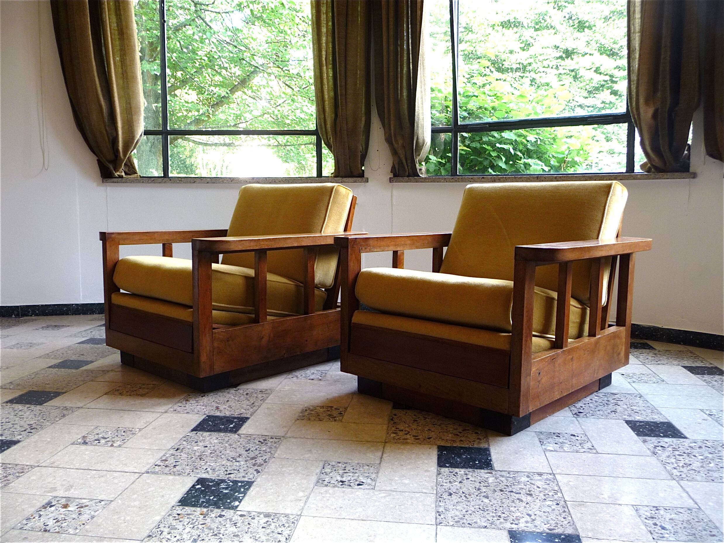 Set of 2 Cubist Art Déco Club Chairs in Wood and Velvet, Germany 1920s