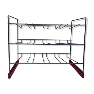 Former metal shopping cart shelf
