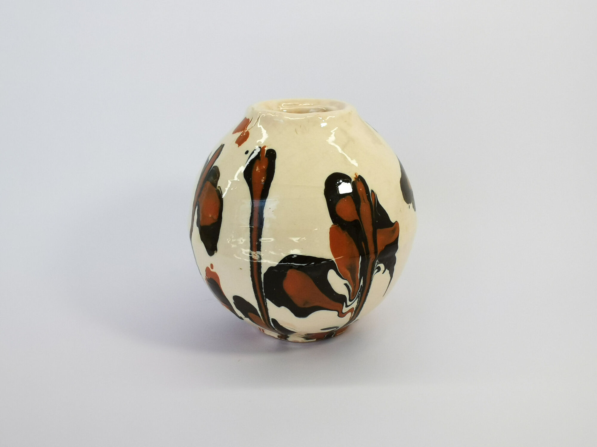 Round vase / signature fm / 1970s / mid-century / modernist / french ceramics