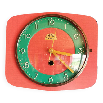 Horloge formica vintage pendule murale silencieuse "FFR Morbier rouge vert"