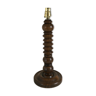 Pied de lampe en bois tourné