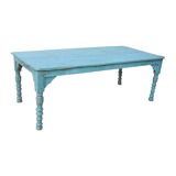 Table indienne en teck laqué bleu