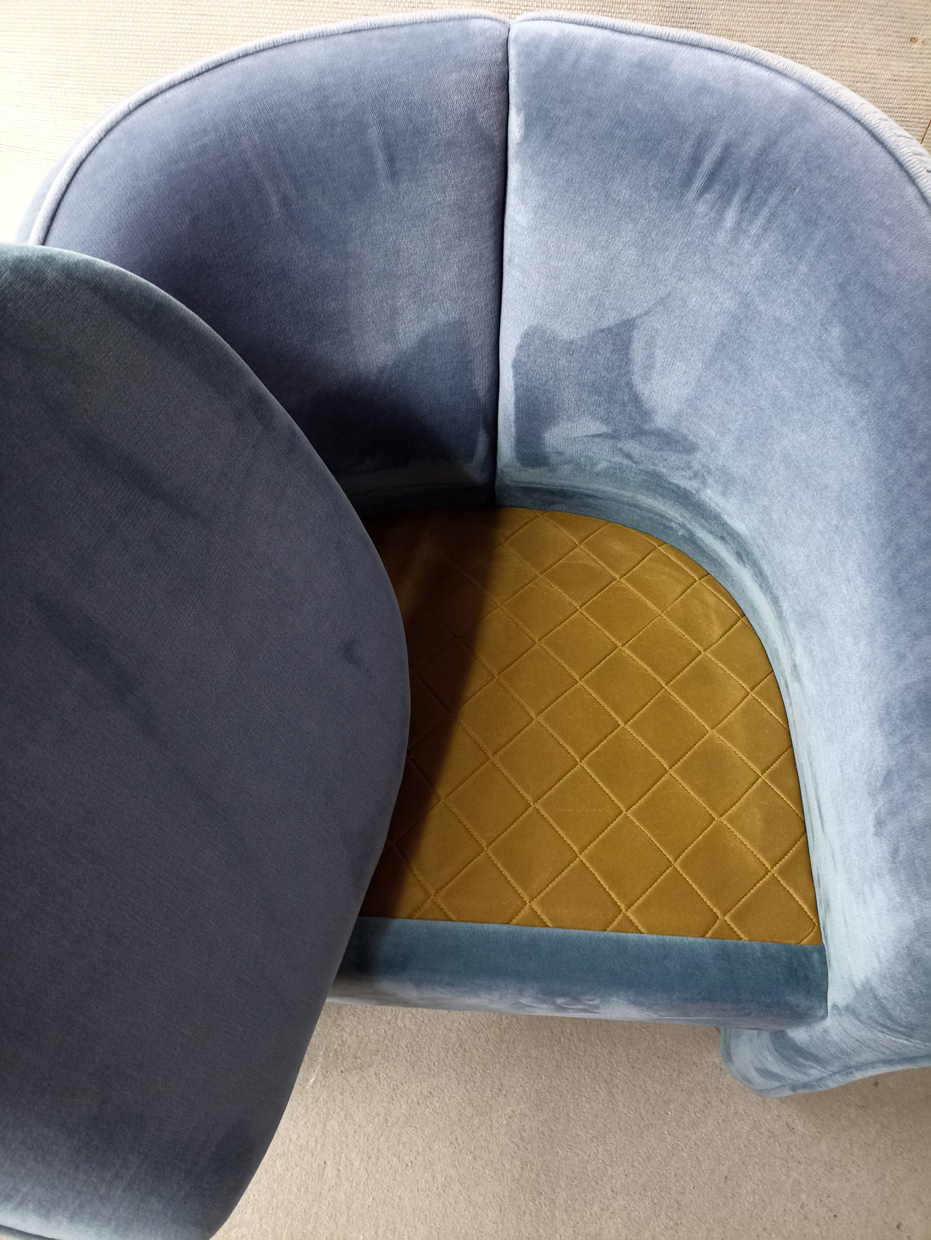 Pair of Italian design armchair