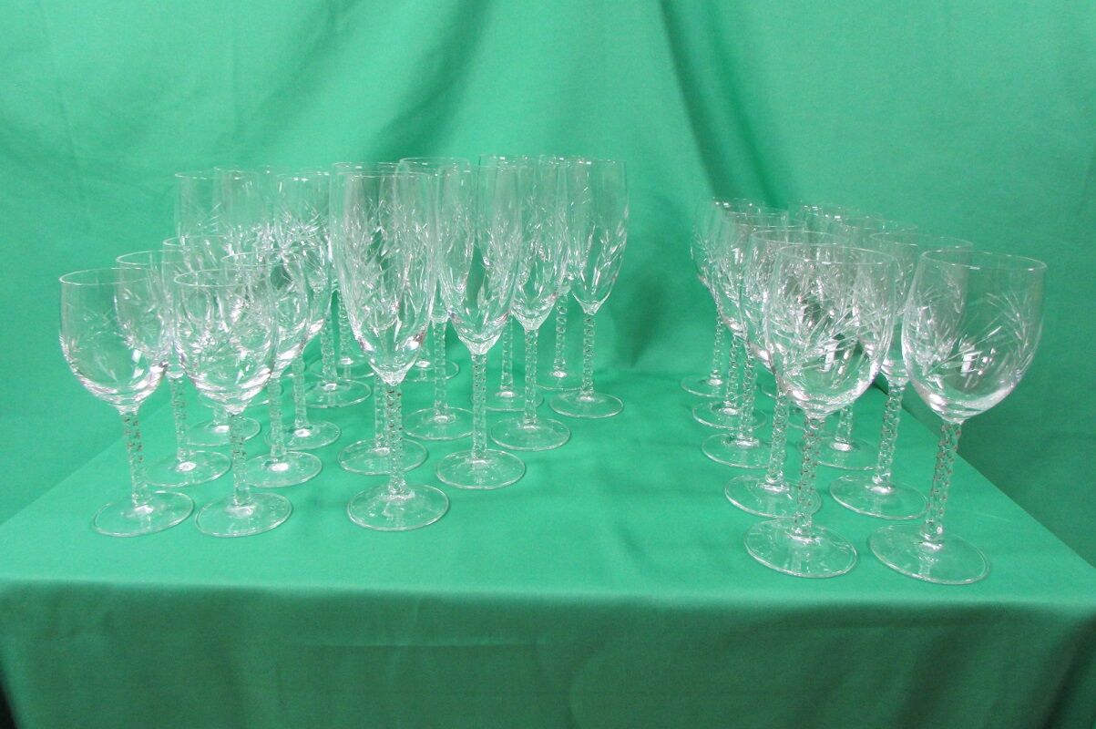 Série de verres à pied en cristal , 1980s