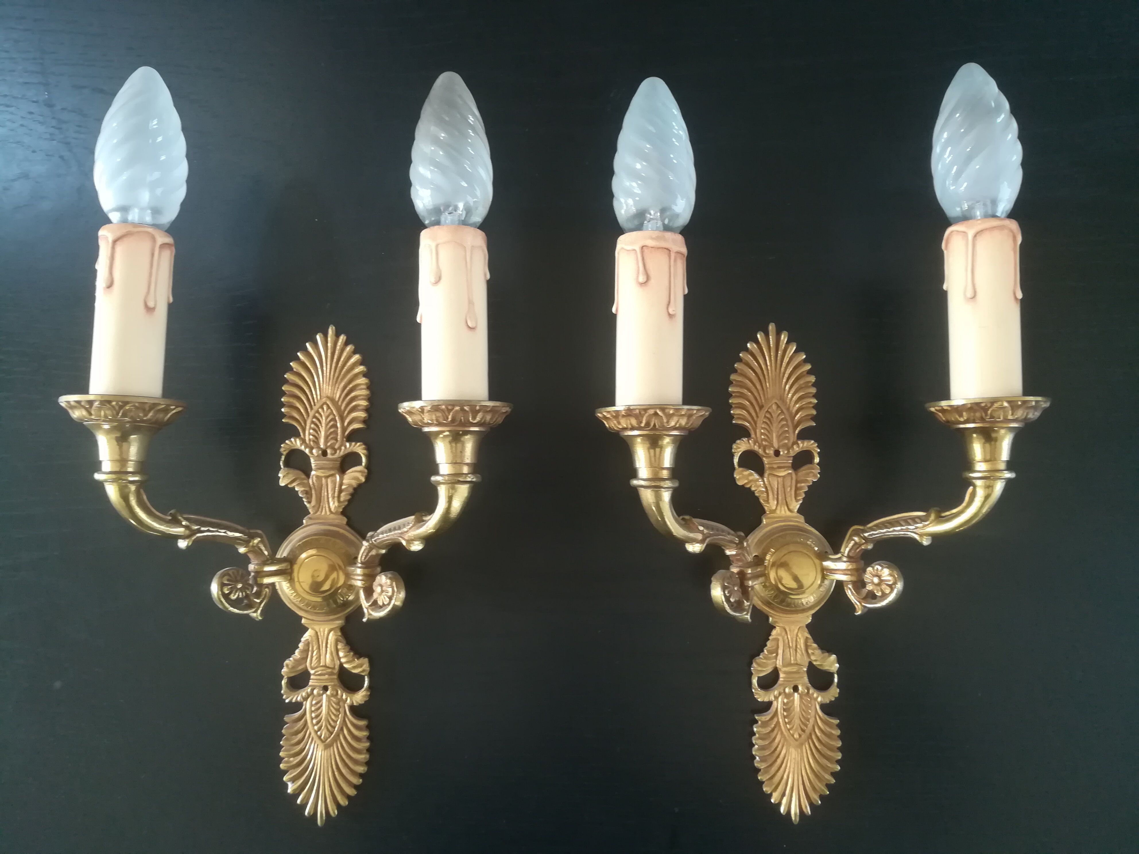 Paire d'appliques style Empire en bronze doré