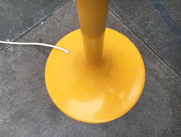 Lampe sur pied champignon de l'ère spatiale allemande du milieu du siècle de Kaiser Idell / Kaiser Leuchten