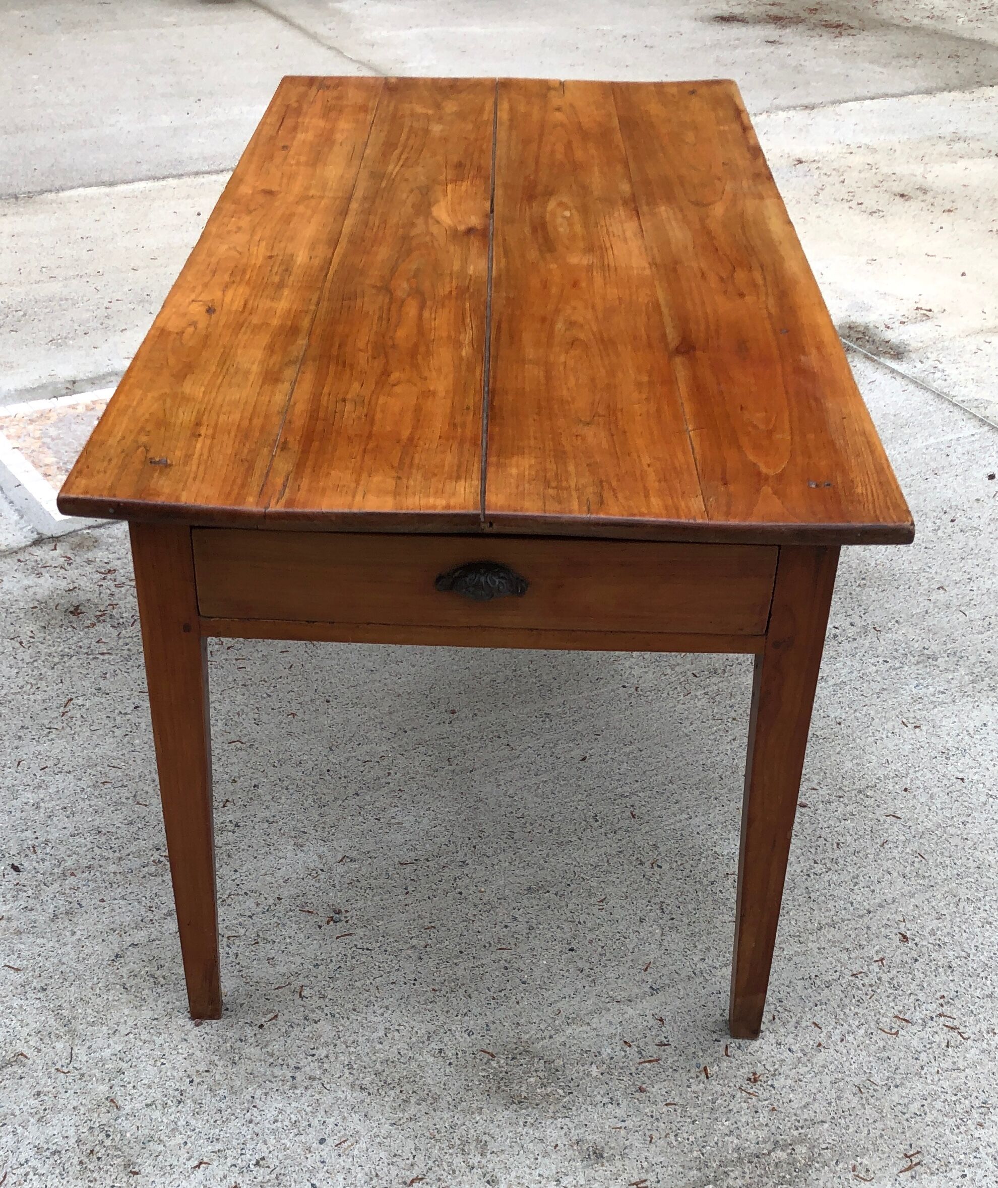 Farmhouse table