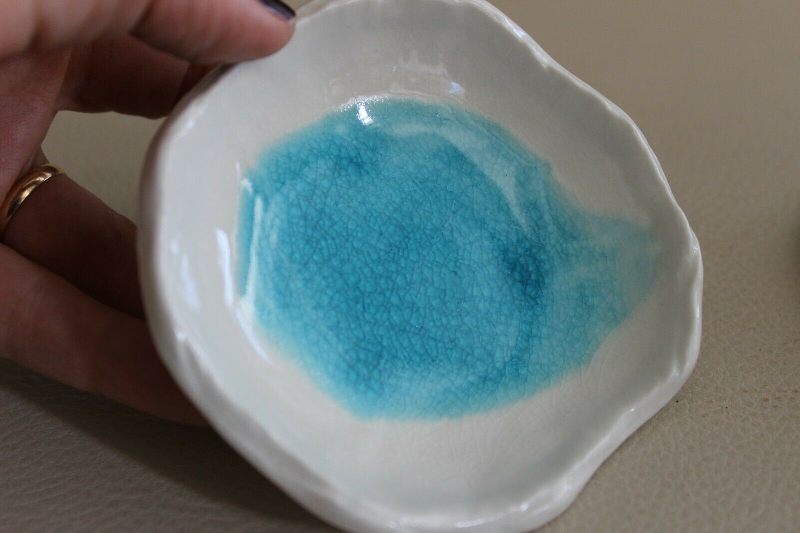 Set 2 cracked green and blue ceramic cups