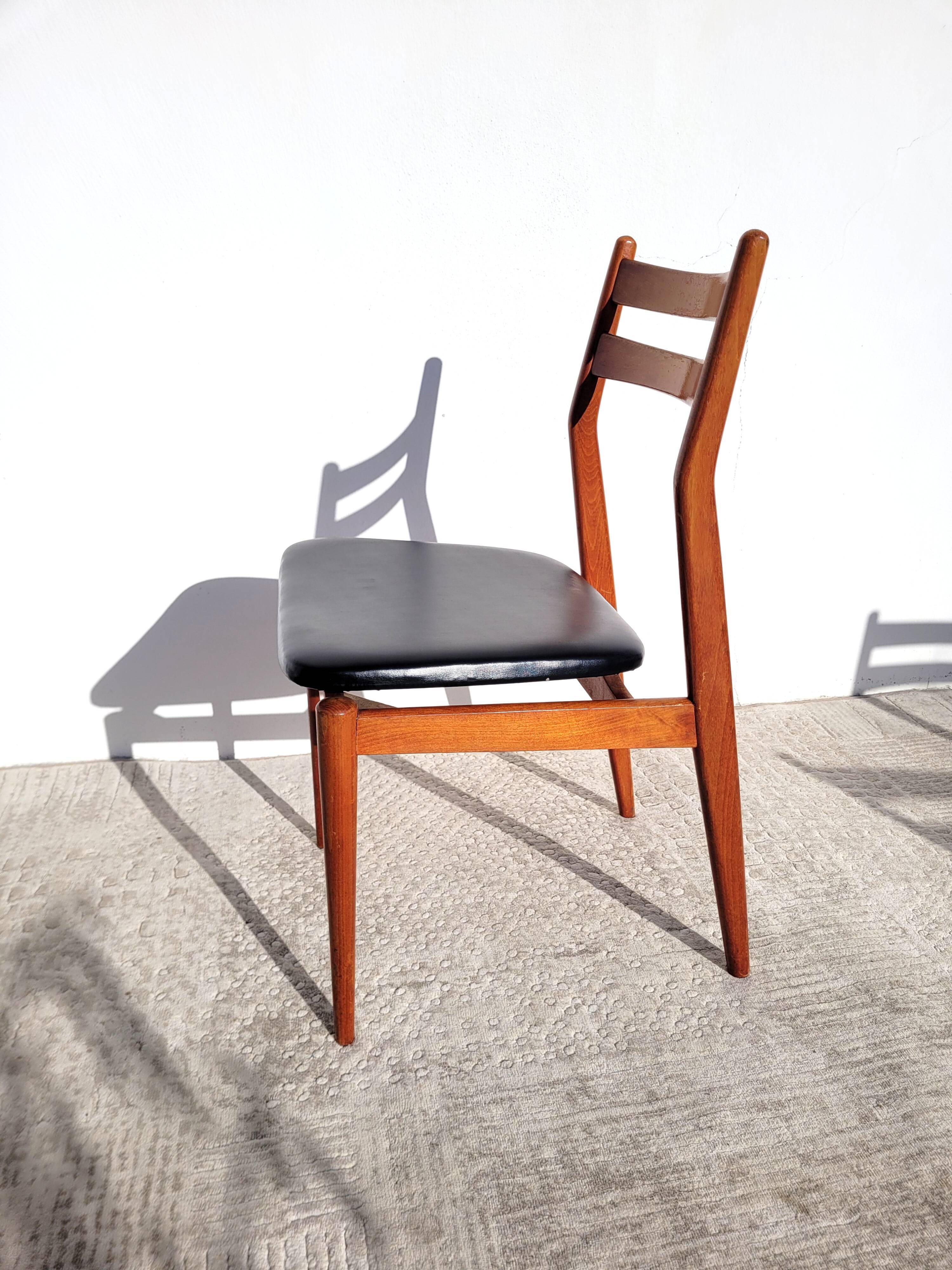 4 Scandinavian wooden vintage chairs