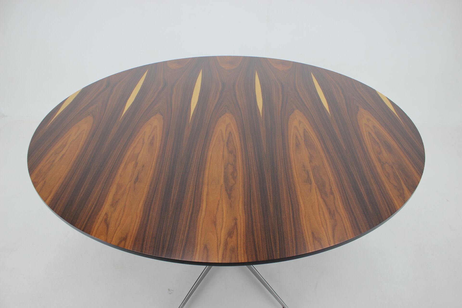 Arne Jacobsen Round Palisander Dining Table for Fritz Hansen, Denmark, 1980