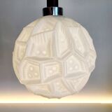 Lampe à suspension vintage, vermoedelijk Peill & Putzler, verre opalin avec relief