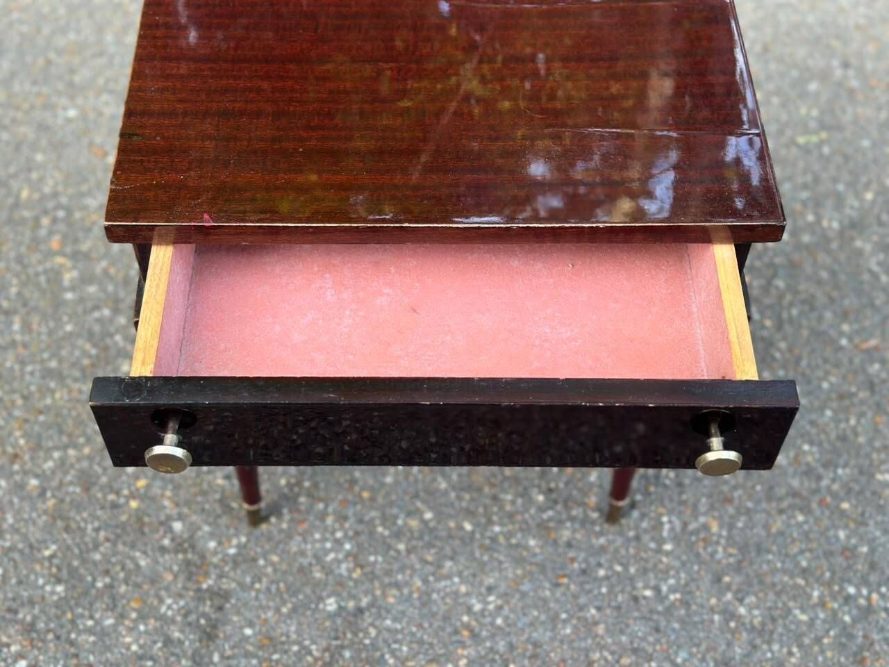 2 bedside tables in Mid-Century Modern Italian style by Gio Ponti and Paolo Buffa.