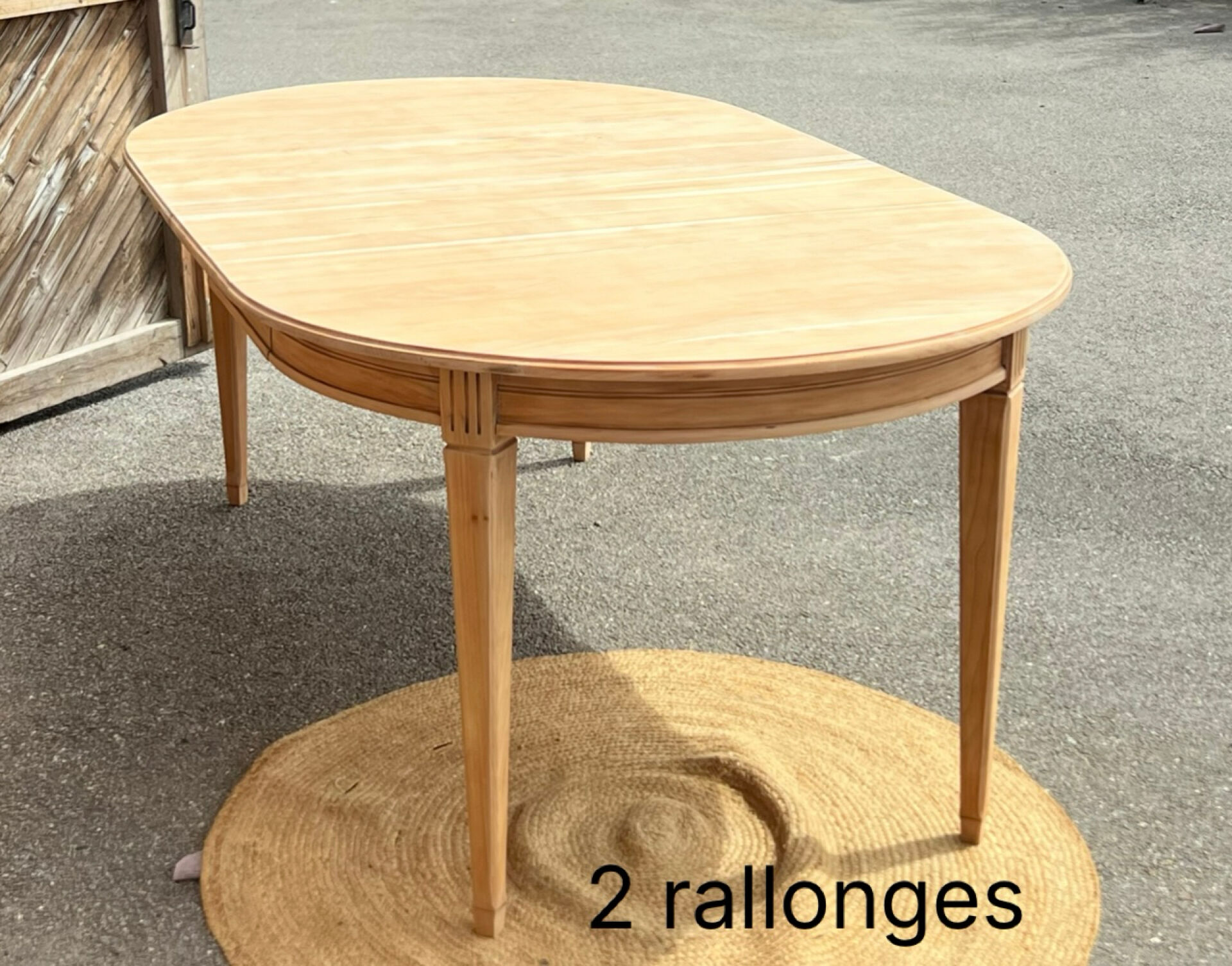 Round table with 2 extensions in raw solid wood - renovated antique table