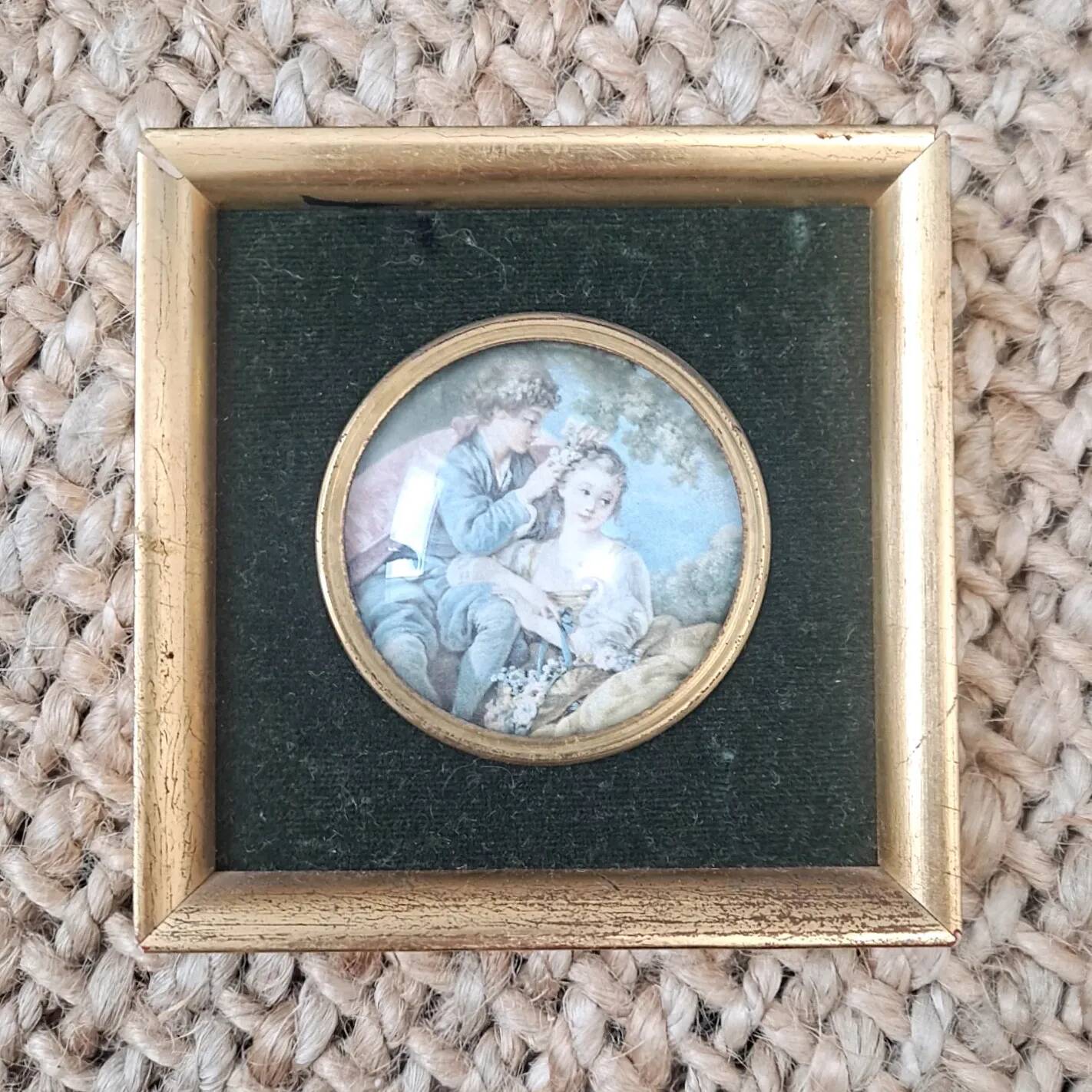 Miniature Romantic scene in gilded wood and velvet