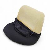 Tongue F577 lounge chair by Pierre Paulin for Artifort / iron frame / 1970s / vintage condition / first edition