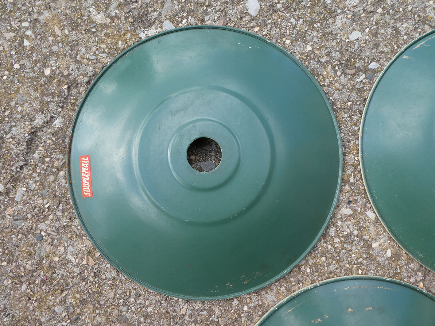Lot of 5 green bistro lampshade in enamelled sheet metal - Souplemail