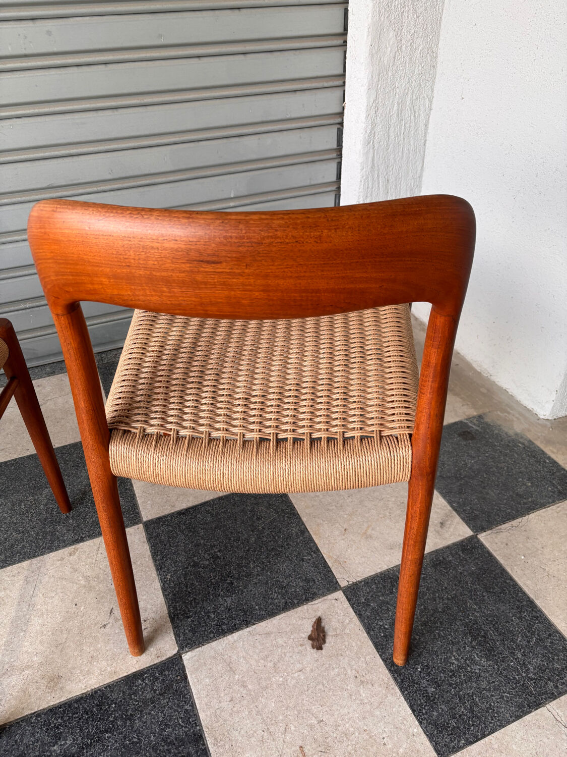 Moller 75 chairs