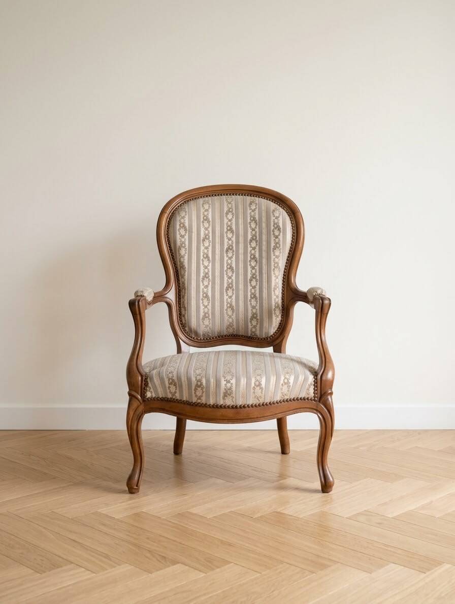 Louis XV cabriolet armchair in wood and beige fabric