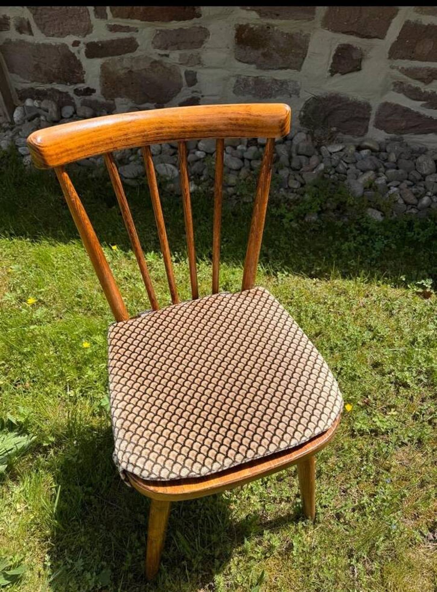 21 Scandinavian design bistro chairs