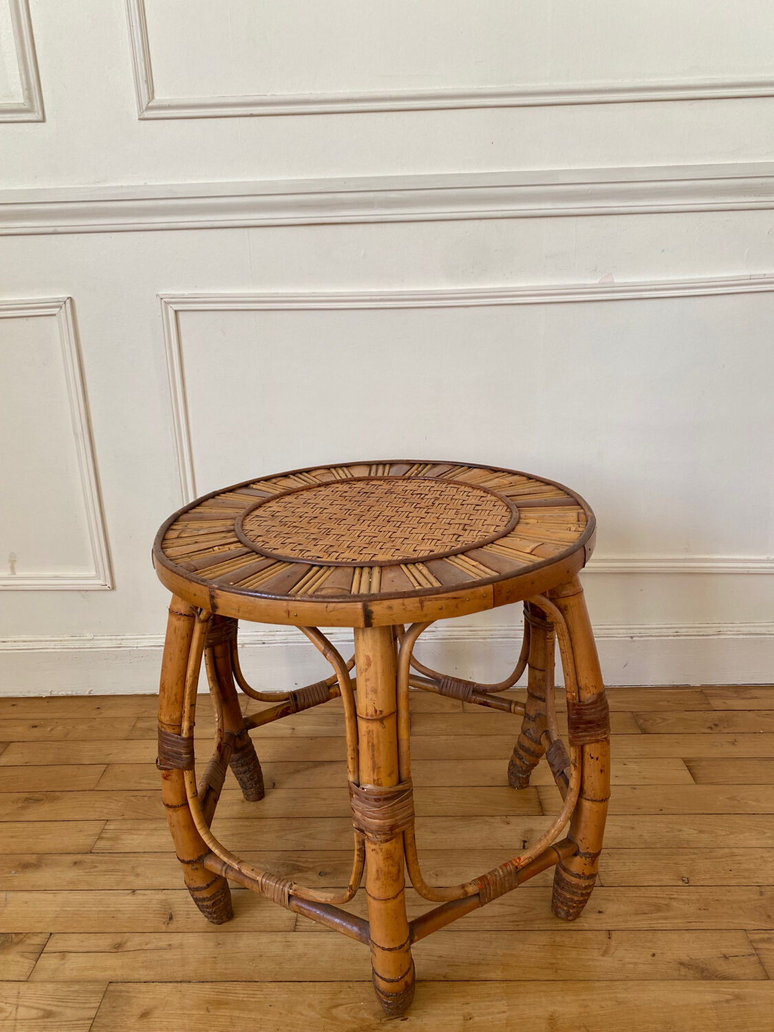 Table d’appoint  ronde en bambou vintage