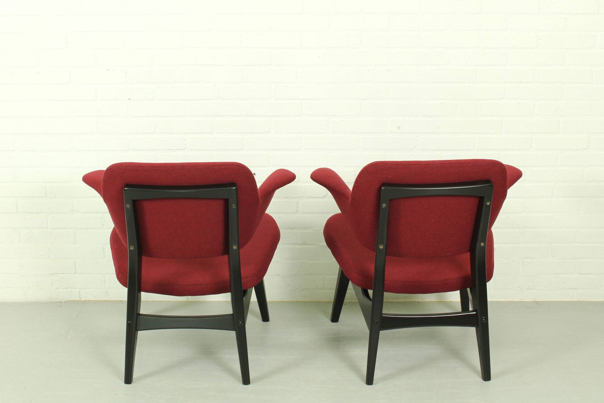 Pair of lounge armchairs by Louis van Teeffelen for Wébé – Dutch mid-century modern (1960s)